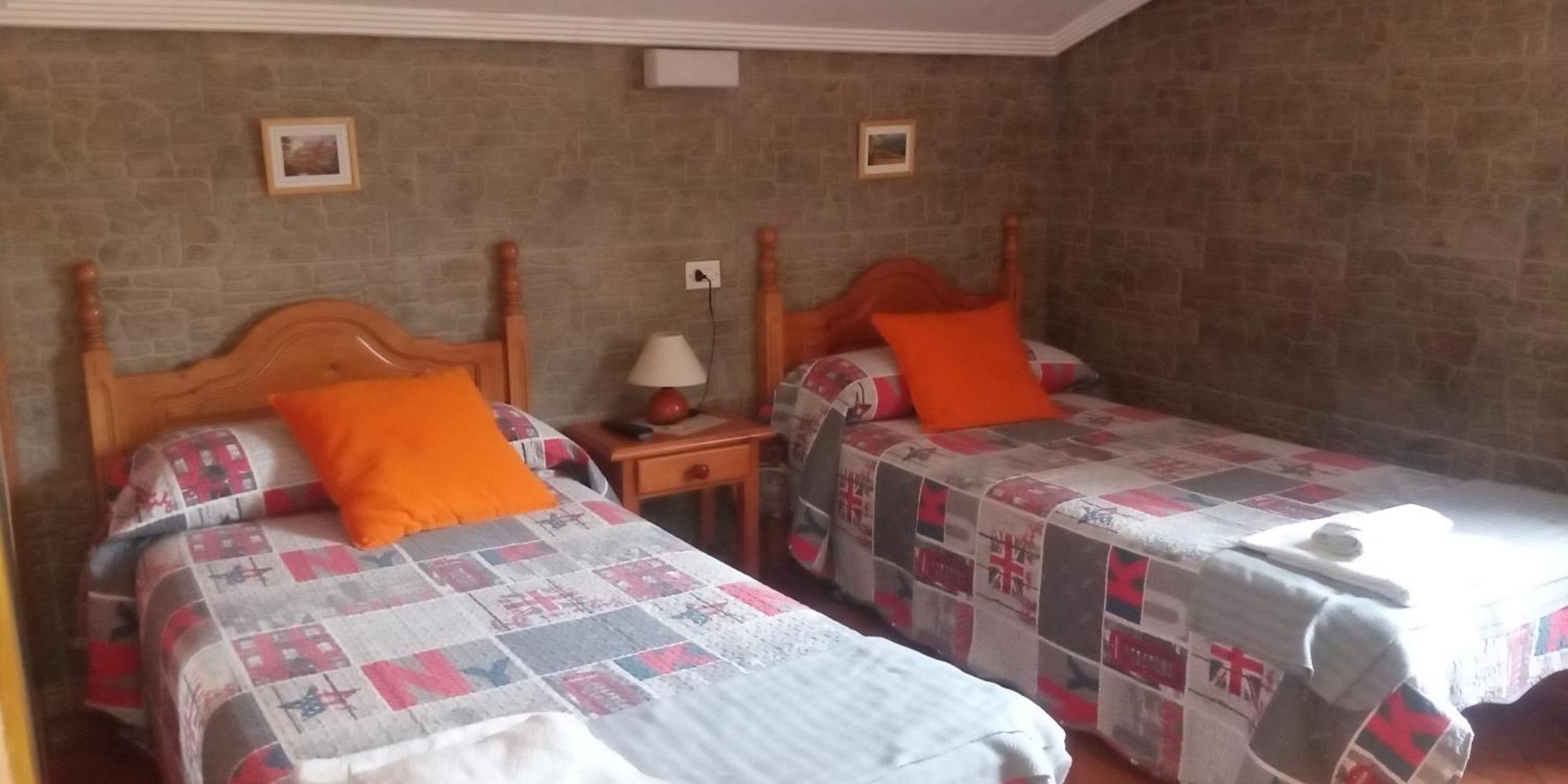 Hostal La Collada De Aralla Aralla de Luna Kültér fotó