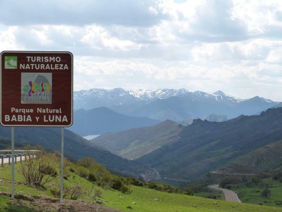 Hostal La Collada De Aralla Aralla de Luna Kültér fotó